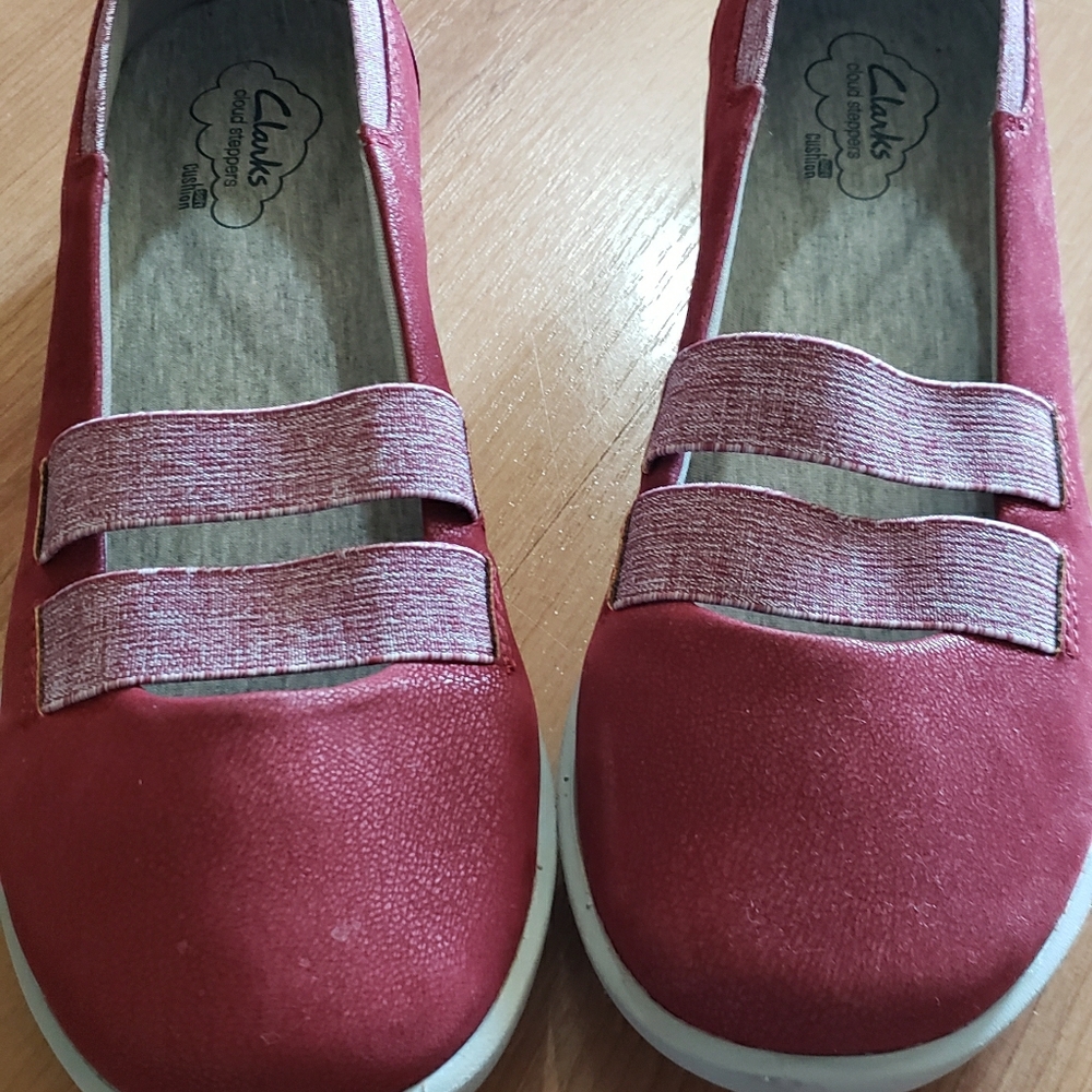 Clarks  cloud stepper